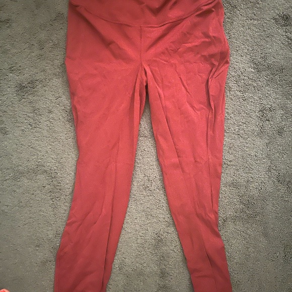 Lululemon wunder train maroon leggings - Picture 2 of 4